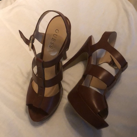 Lots of unlisted shoes - Picture 8 of 16